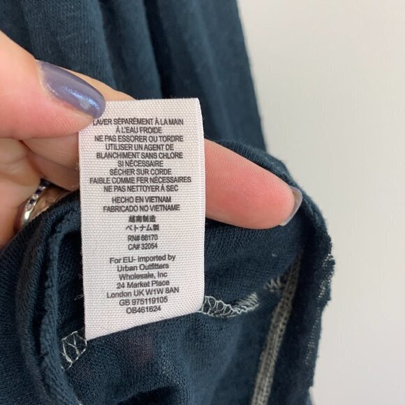 We the Free Navy Button Down Top Brand New - Picture 6 of 7